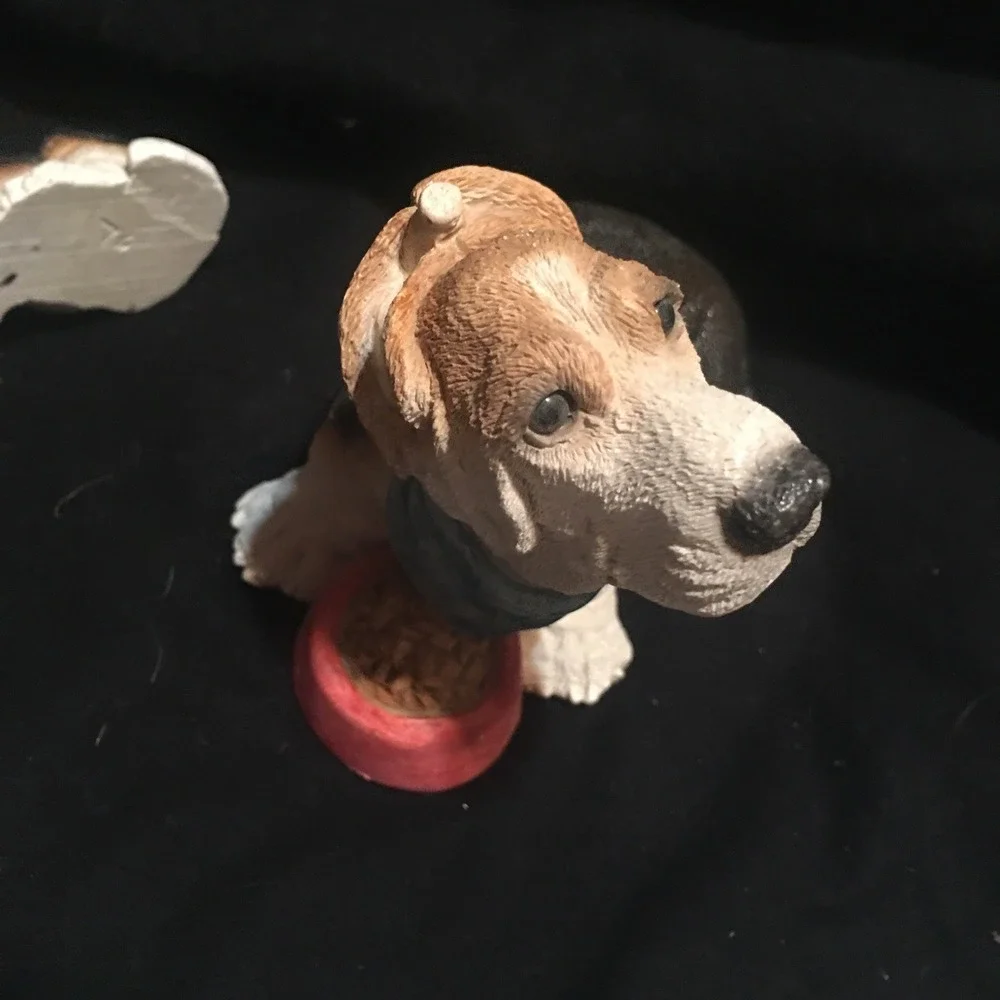 Stone Critters Majestic Basset Hounds with Food Dish Ears Pinned Back Figurine